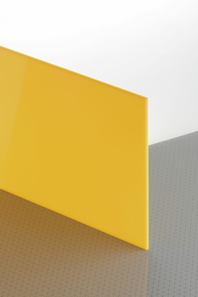 Желтое оргстекло Plexiglas XT 1N270 3х2050х3050мм