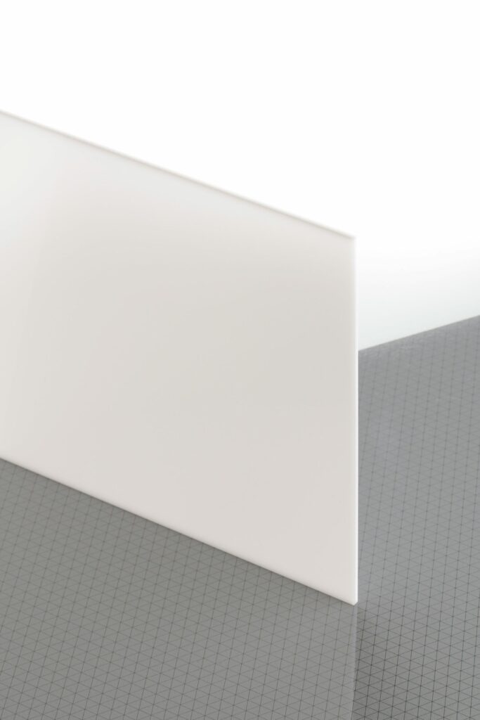Оргстекло белое 3х2050х3050мм Plexiglas WN071